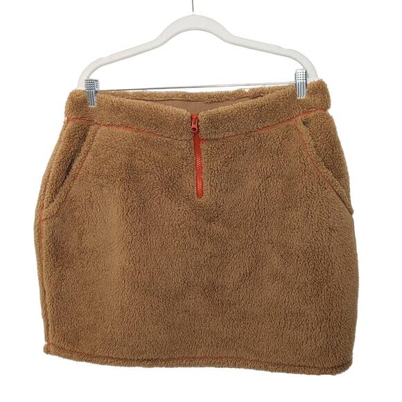 Parade Teddy Skirt - Picture 1 of 5